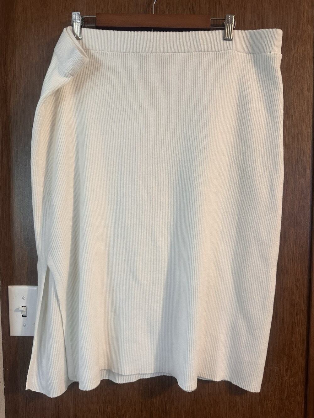 Ava & Viv Womens 2X Rib Knit Sweater Midi Skirt White Stretch Pull On Soft slit